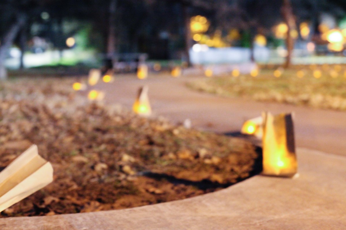 Patterson Luminarias January 2017. Photo by J. Potter-Miller/FoPP.